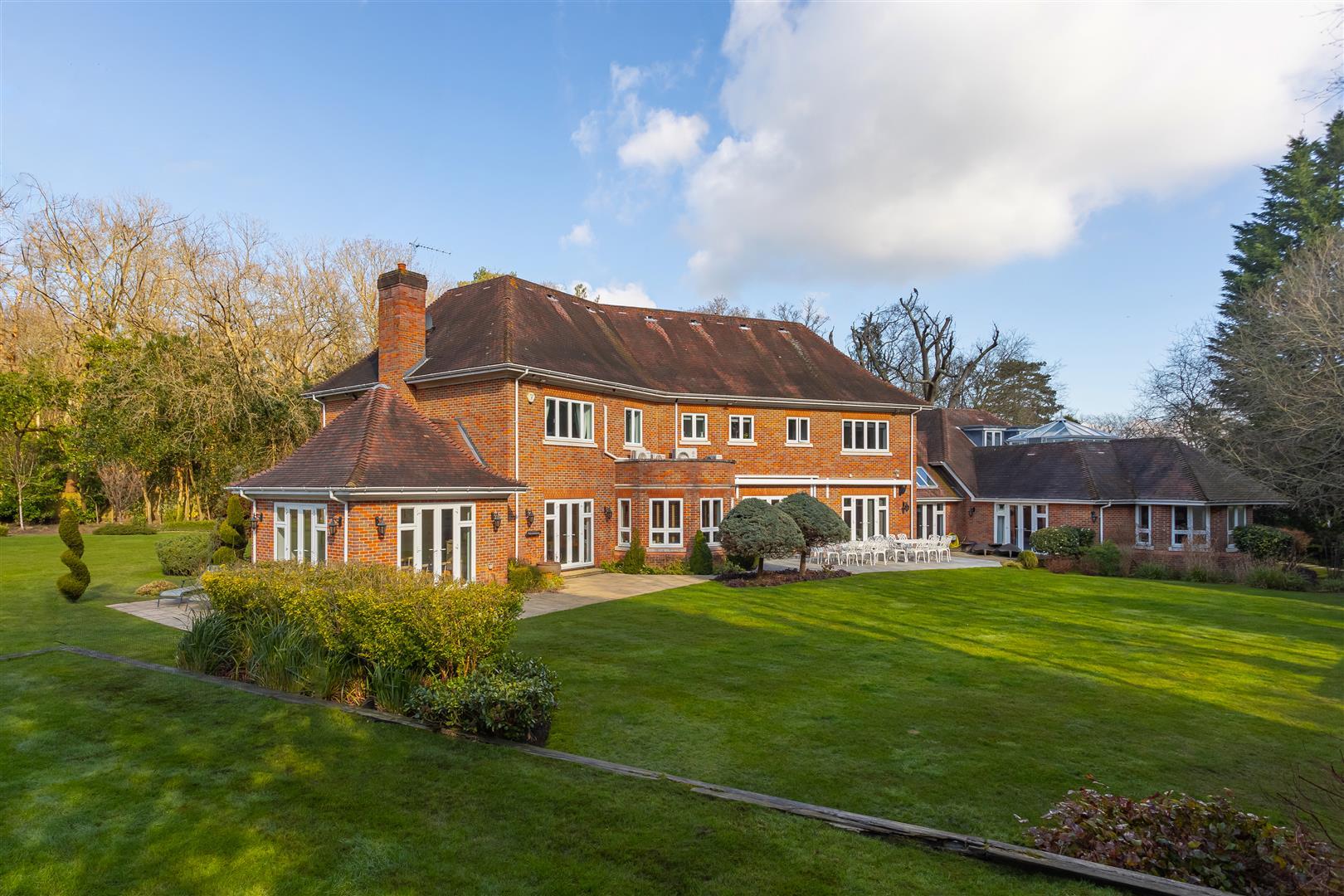 Property Image 7cd0d79e-a918-4049-98f9-de00d168bd38
