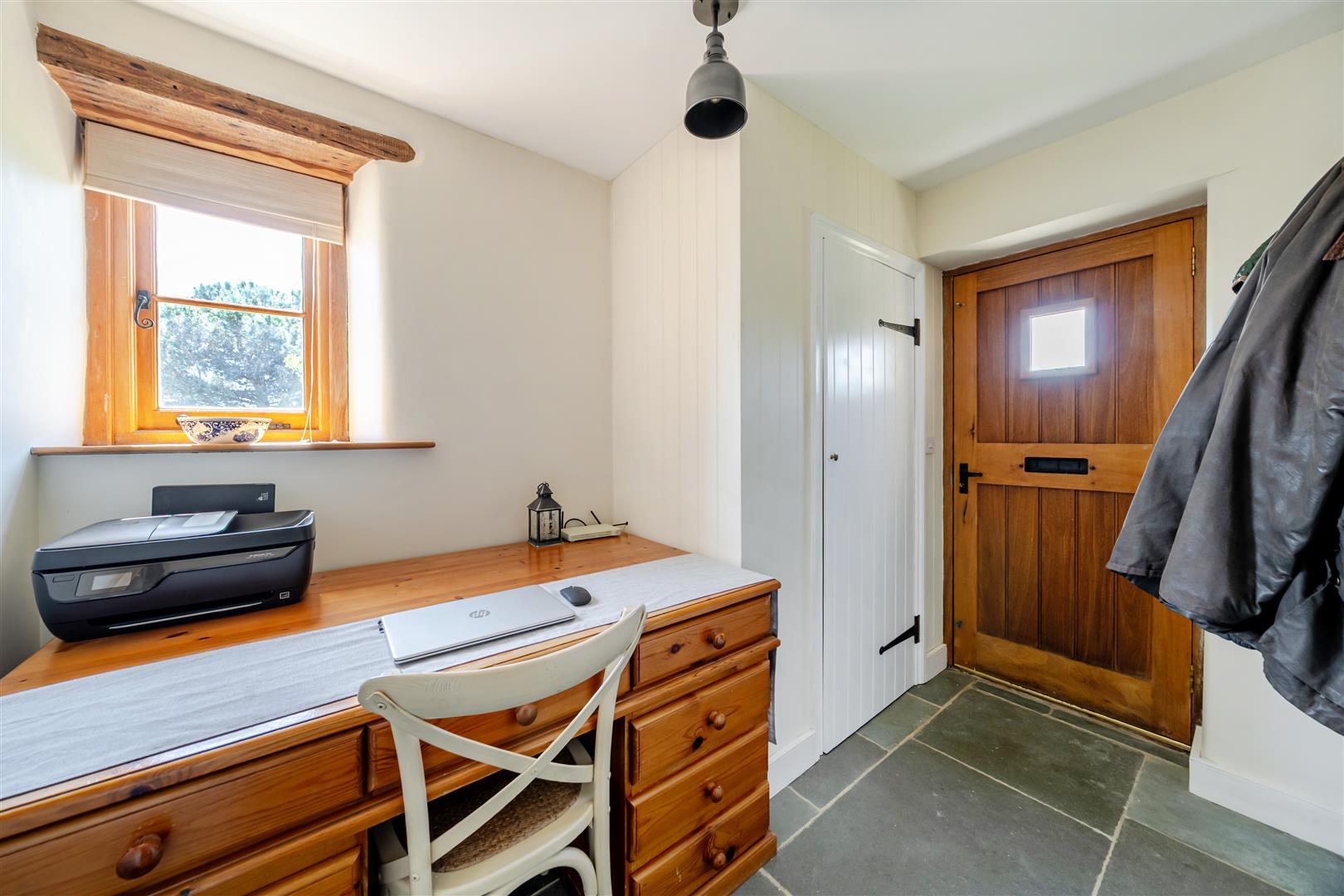 Property Image 7cd2db8f-5b16-46a0-aa0b-274e91cd1142