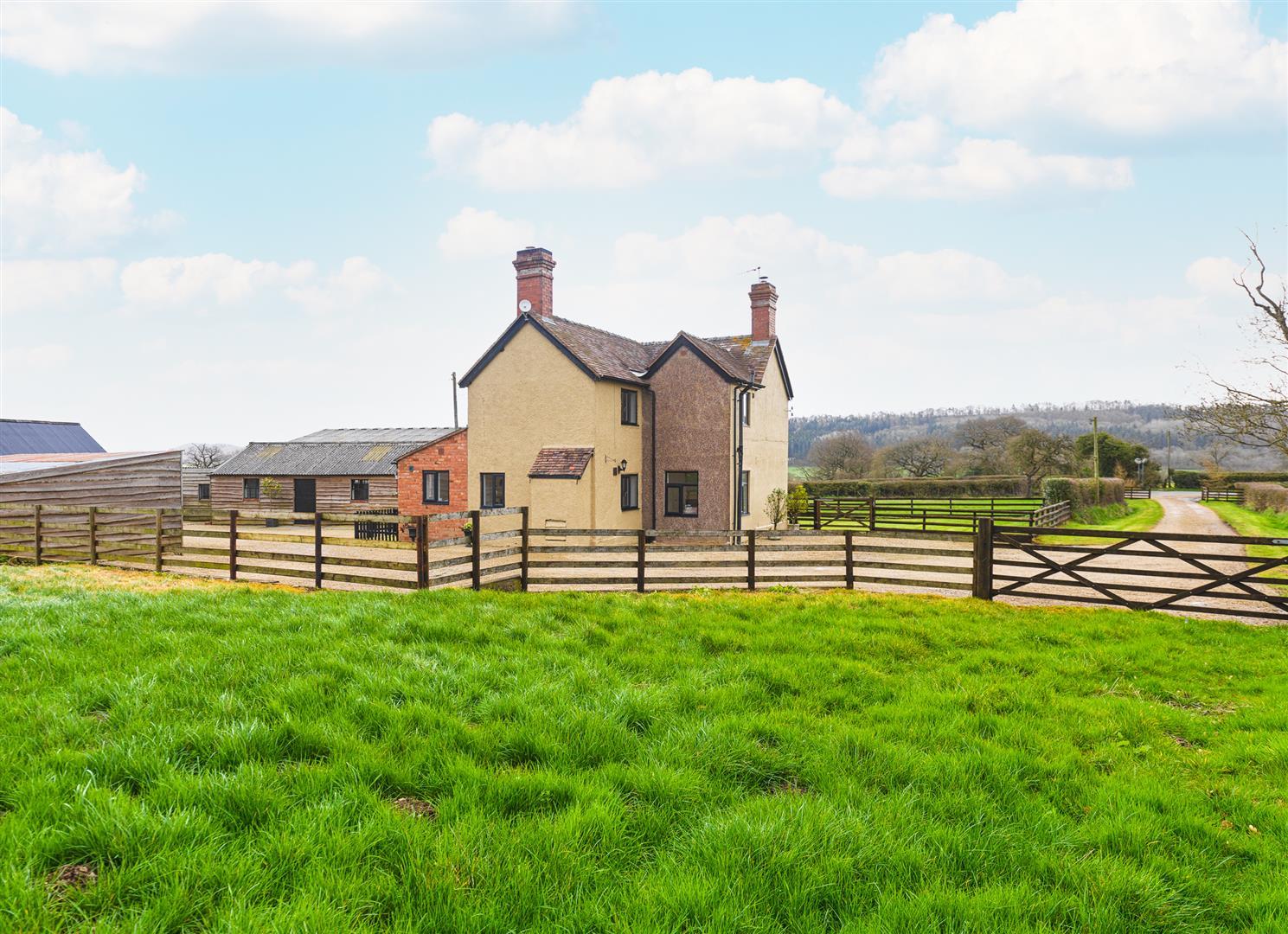 Property Image 7ceca35c-38f2-40d2-9b58-929fdbd3469c