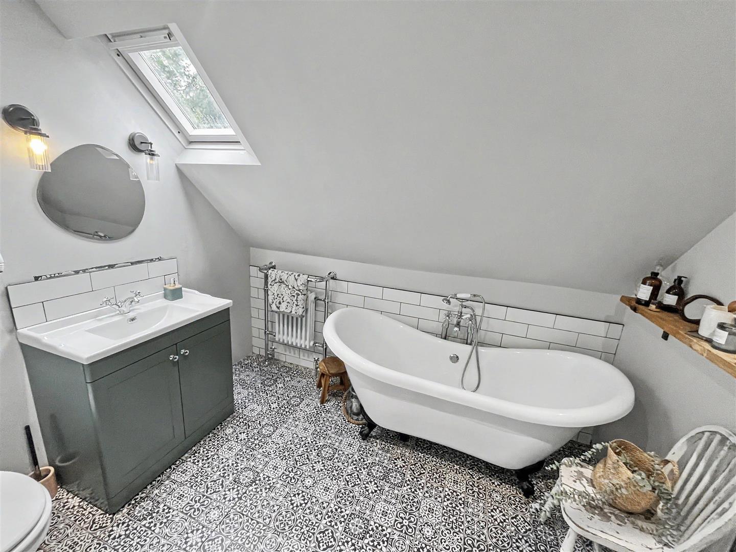 Property Image 7cedde93-c41f-49a0-8a15-f3175641a8e4
