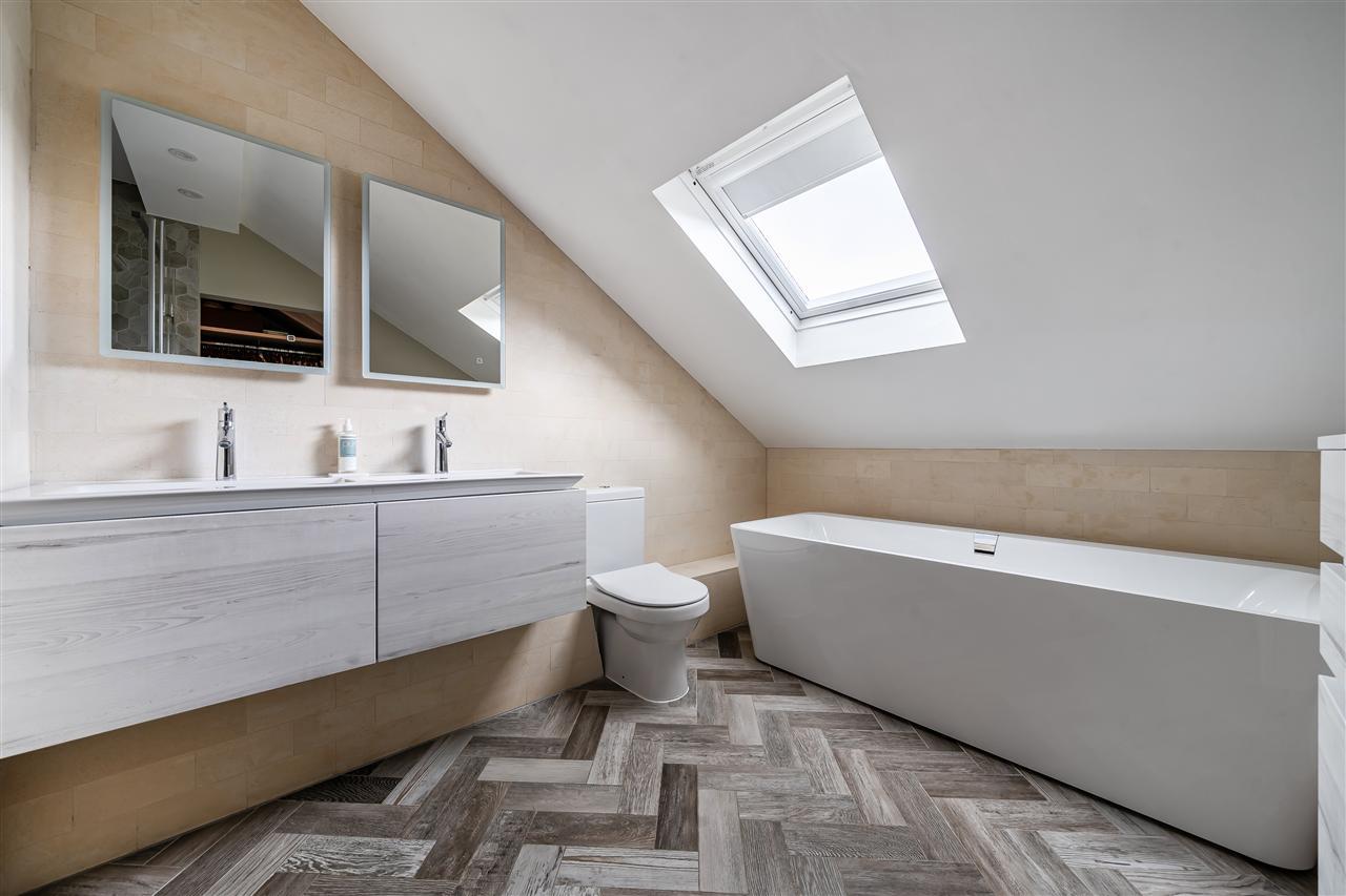 Property Image 7cef79bb-e9f3-4618-8278-d4e6a93350a6