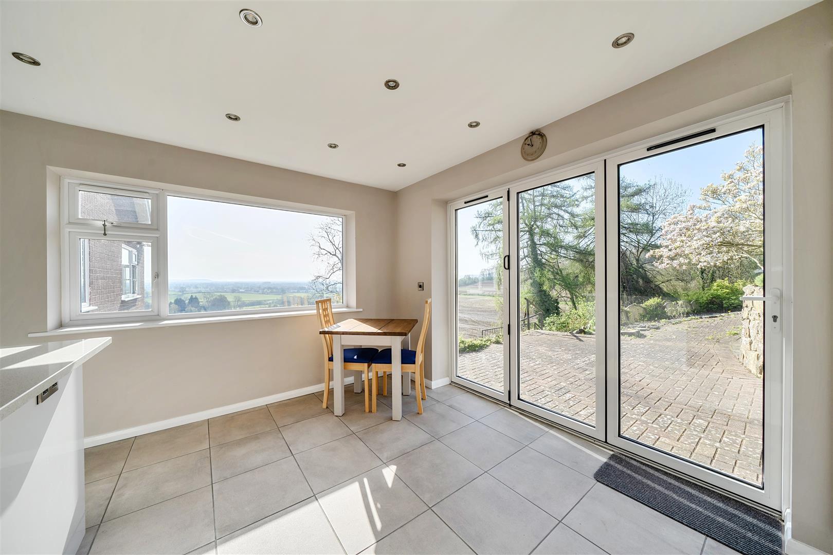 Property Image 7d04337e-cb41-4390-ac37-98c42460dcd5
