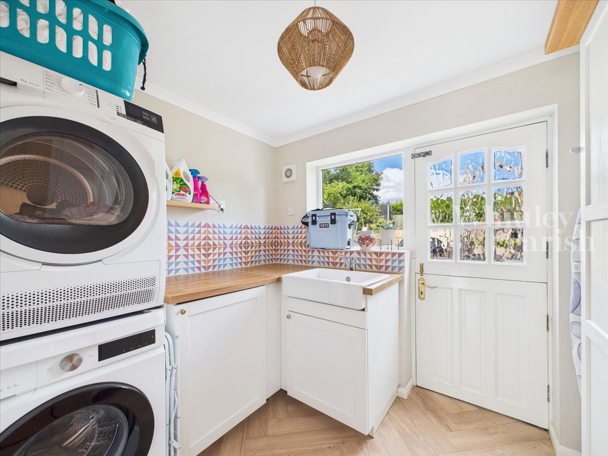 Property Image 7d08c149-103c-4cd9-8a9e-092d1b3981fc