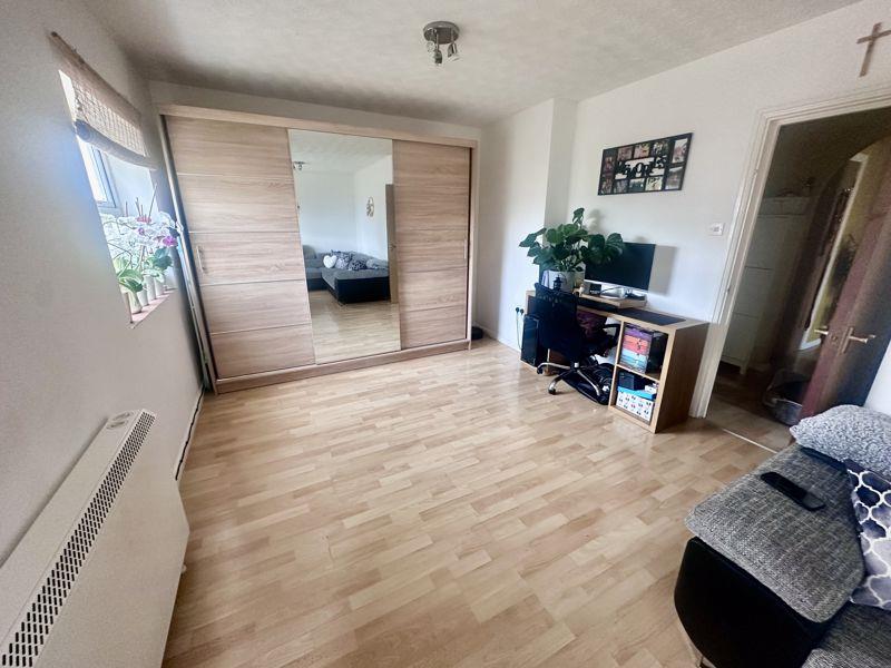 Property Image 7d1edbbc-da4d-43a1-8bc5-d34a34191abe
