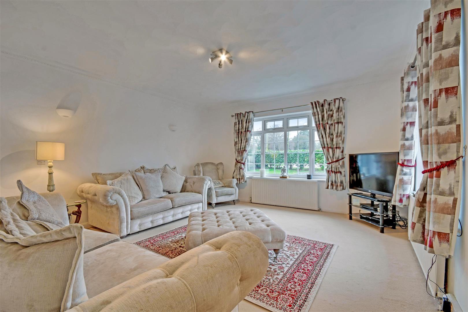 Property Image 7d22f435-e7d2-4955-9aca-8e309066a199