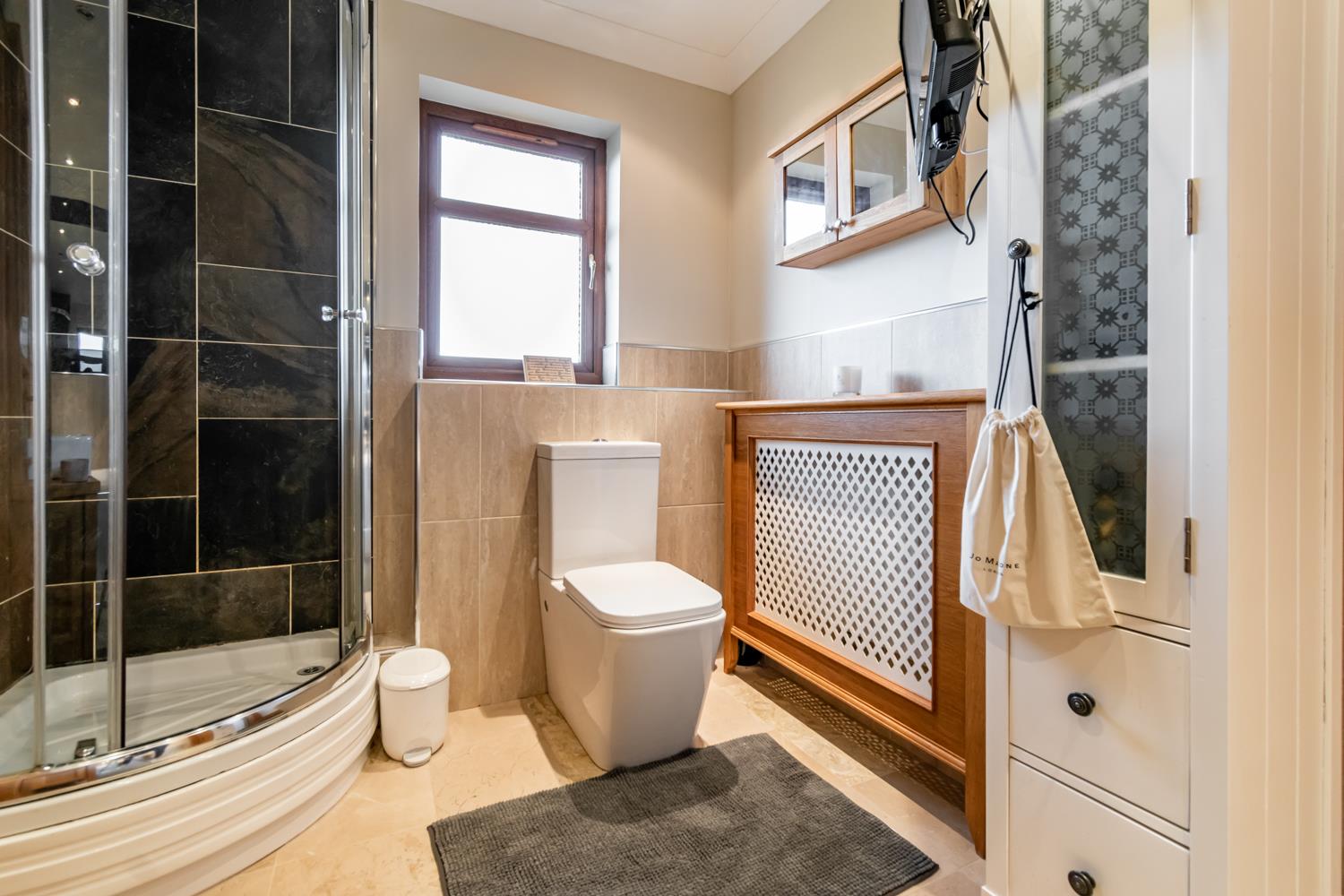 Property Image 7d231764-eb12-4834-900f-ed2c5ecff81f