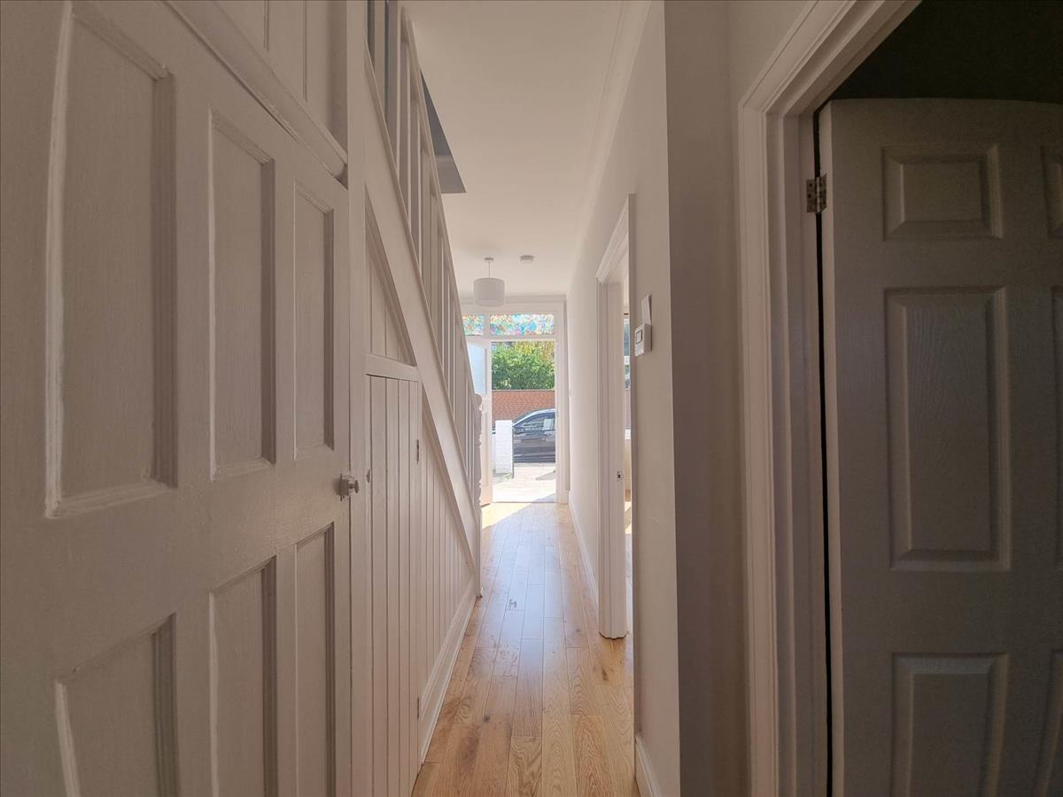 Property Image 7d273616-5a26-41b9-970d-52bc6529381f