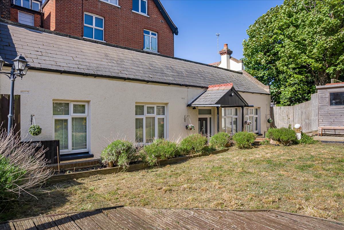 Property Image 7d2acbda-ba97-45ec-9765-9de76e6d457f