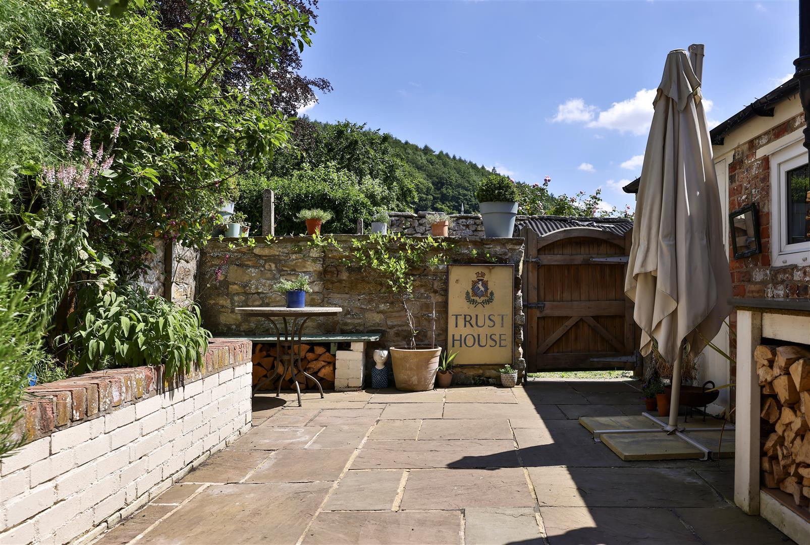 Property Image 7d30f8f0-28f6-439f-82af-ec8f692b8c24