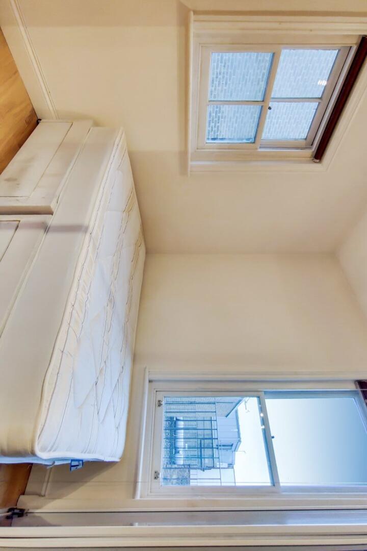 Property Image 7d477ead-2854-44d1-bb5a-ba00e9af783a