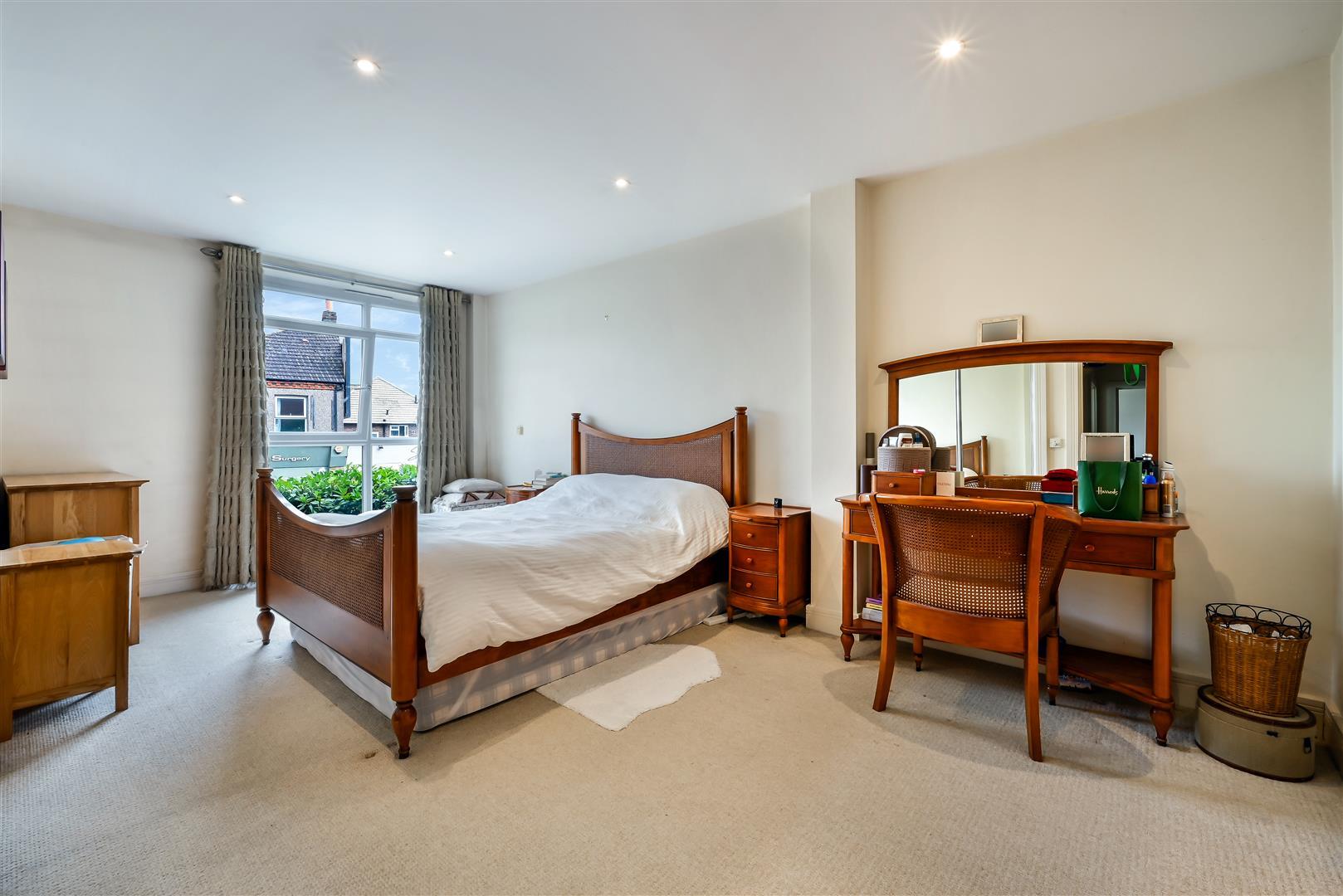 Property Image 7d608917-269a-494a-8765-80a920afa37b