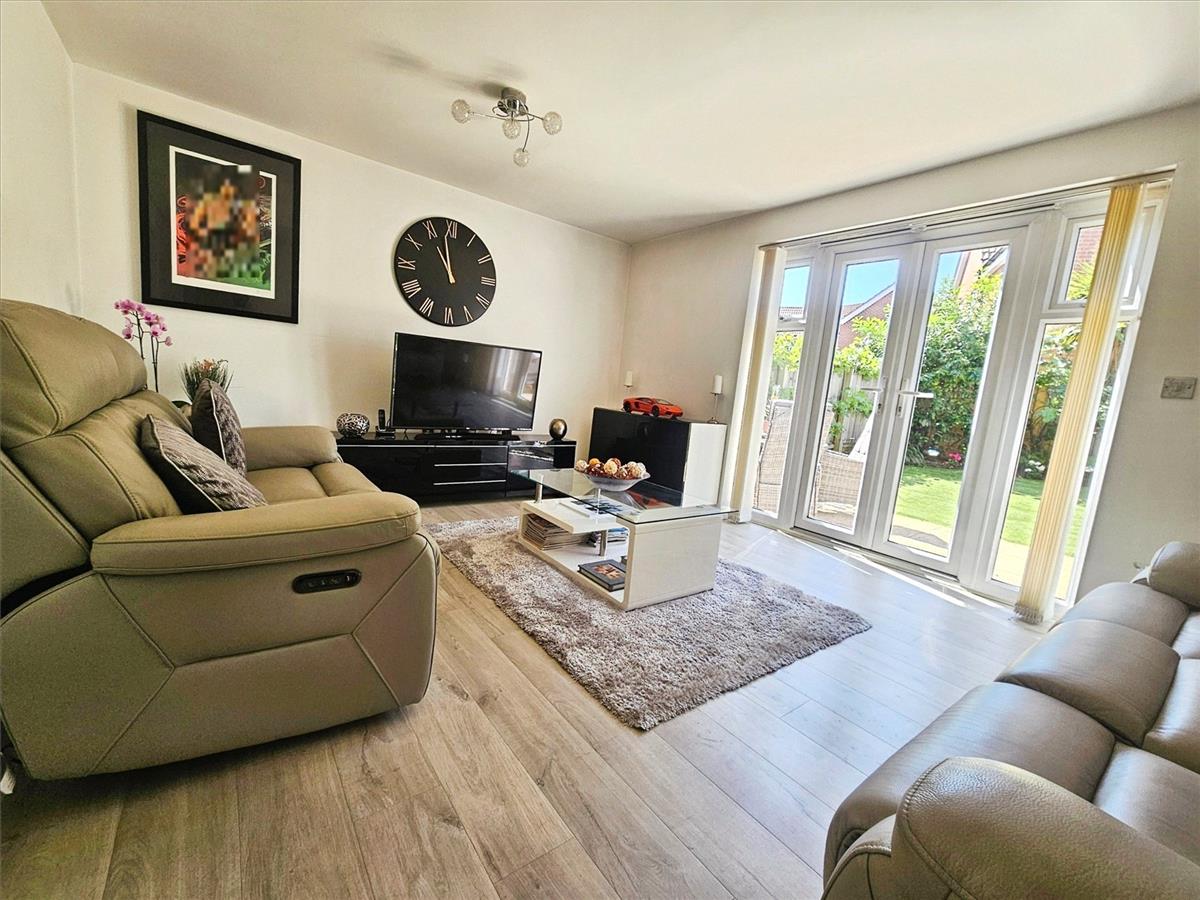 Property Image 7d69f14c-d54f-4202-8c5d-3ce8861d82af