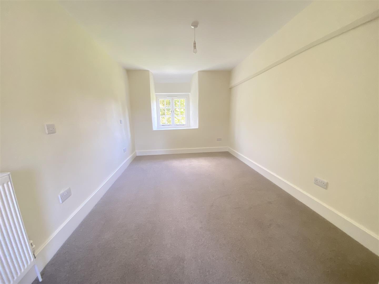 Property Image 7d7d088d-46da-4ba9-b31e-33c8143f2a55