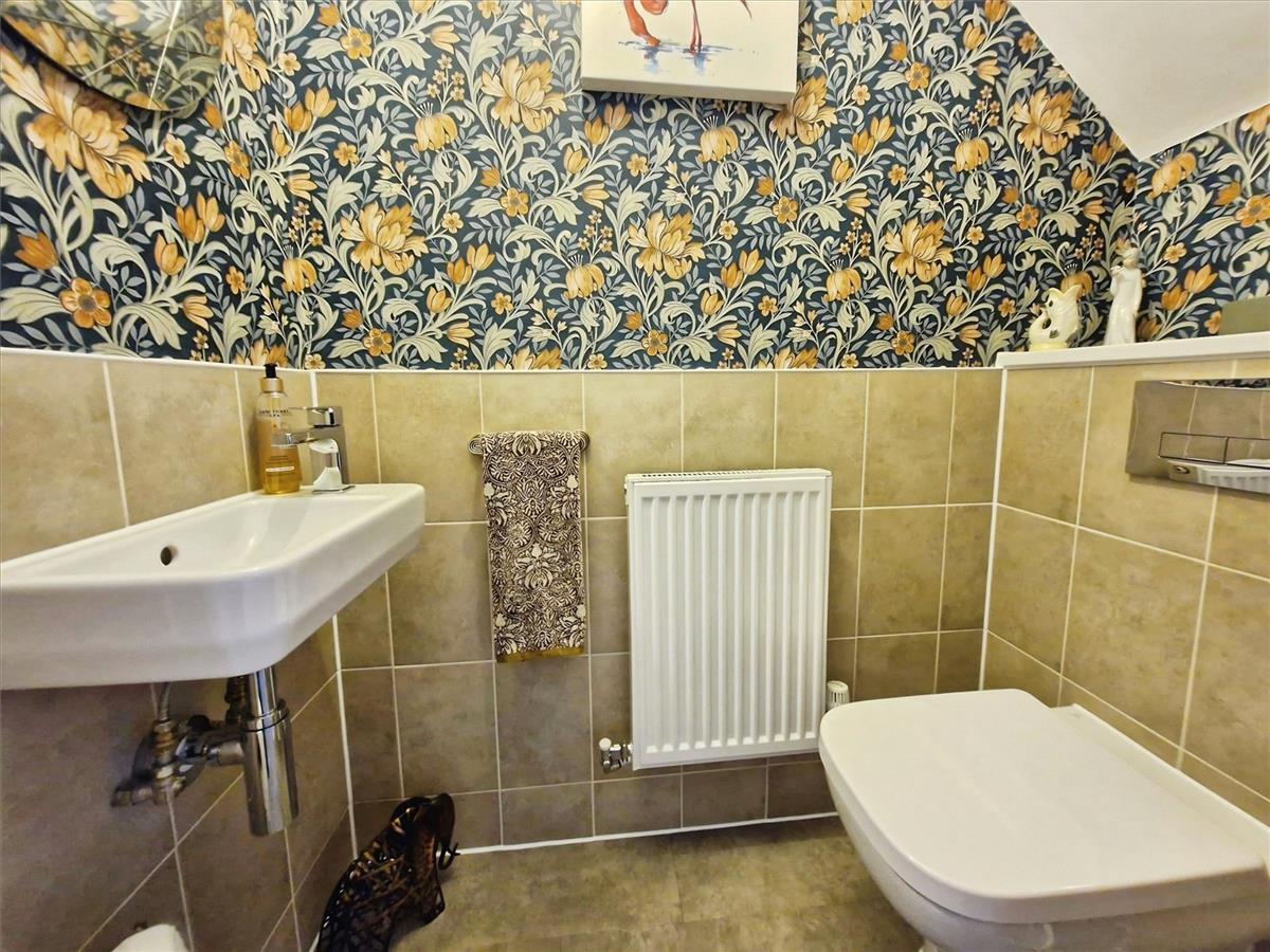 Property Image 7da8eb3d-719f-42c7-8223-11bdfcd2c553