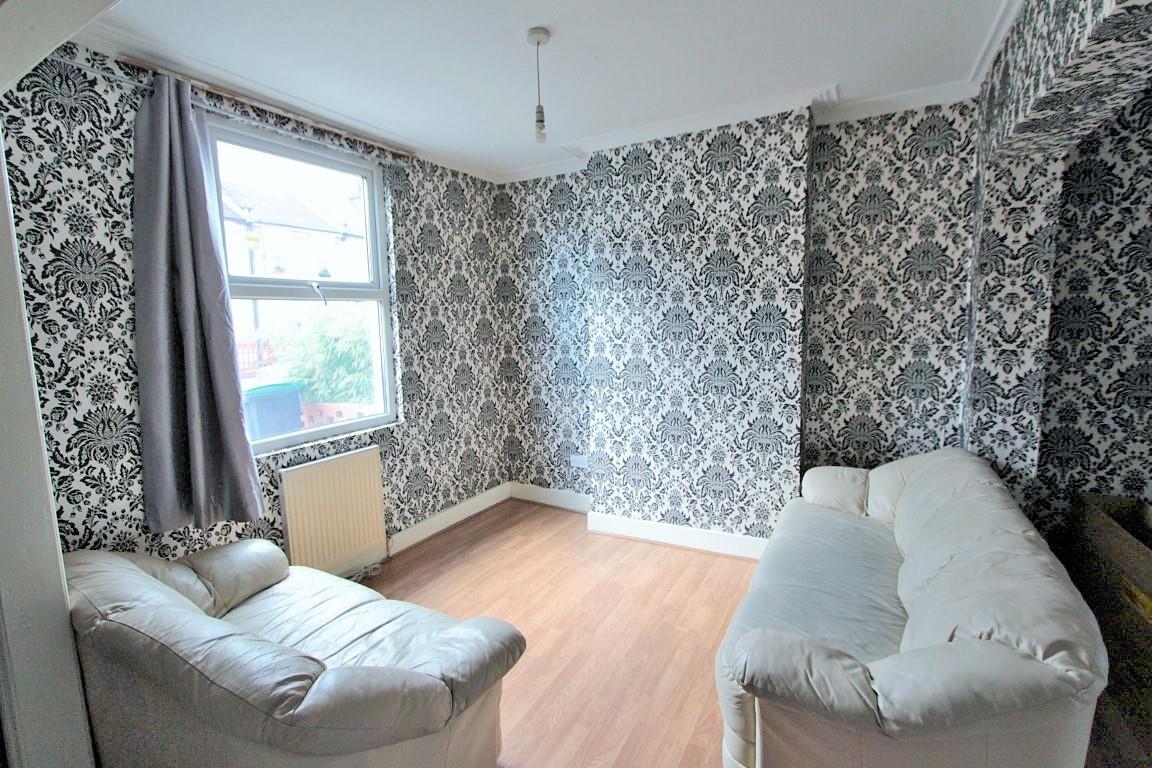 Property Image 7db78b7c-94c6-4c95-bf7f-7ea1a675f88e