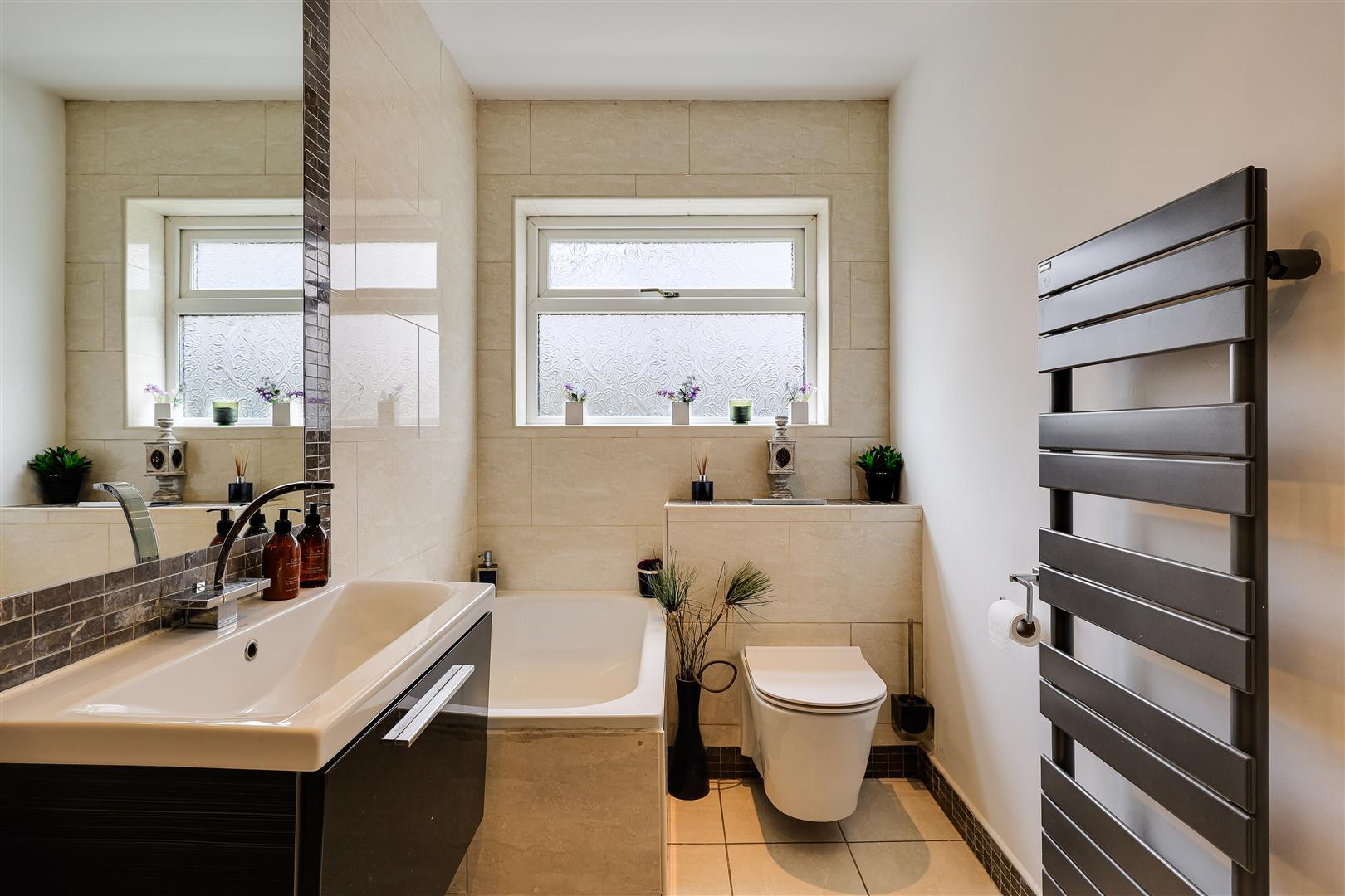 Property Image 7db9a2c9-9a52-481e-8a43-47638a4a7820