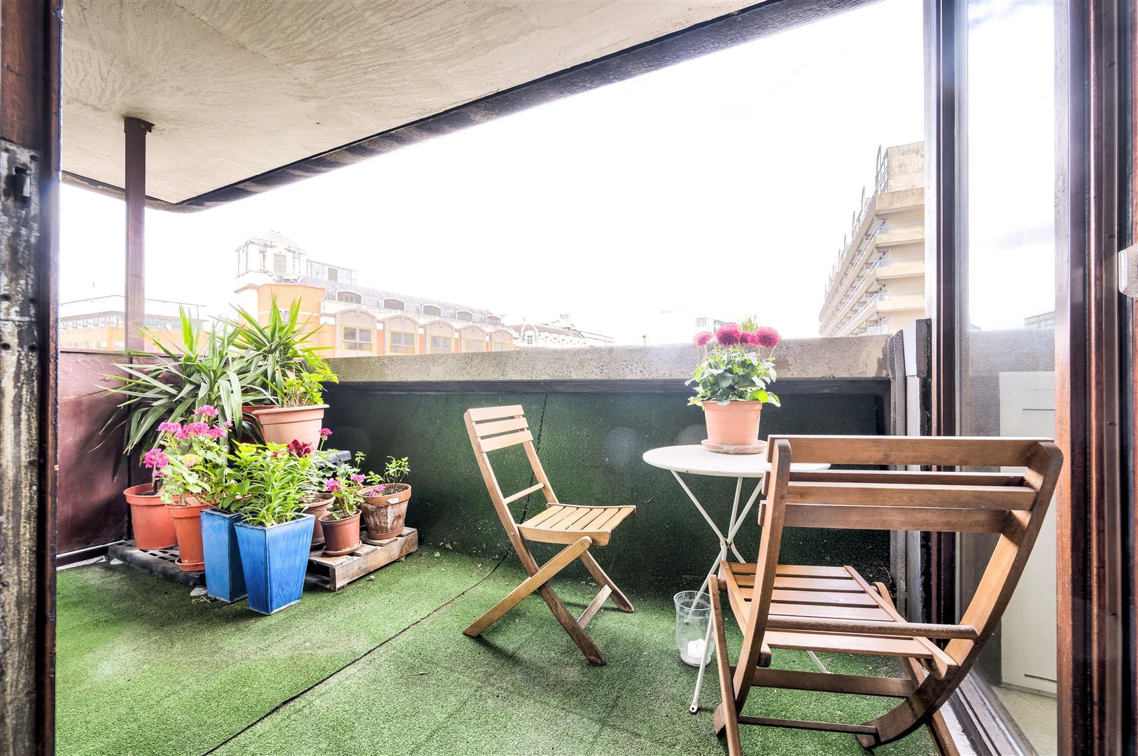 Property Image 7db9a7d9-5045-429c-870e-75a651fe1a9a