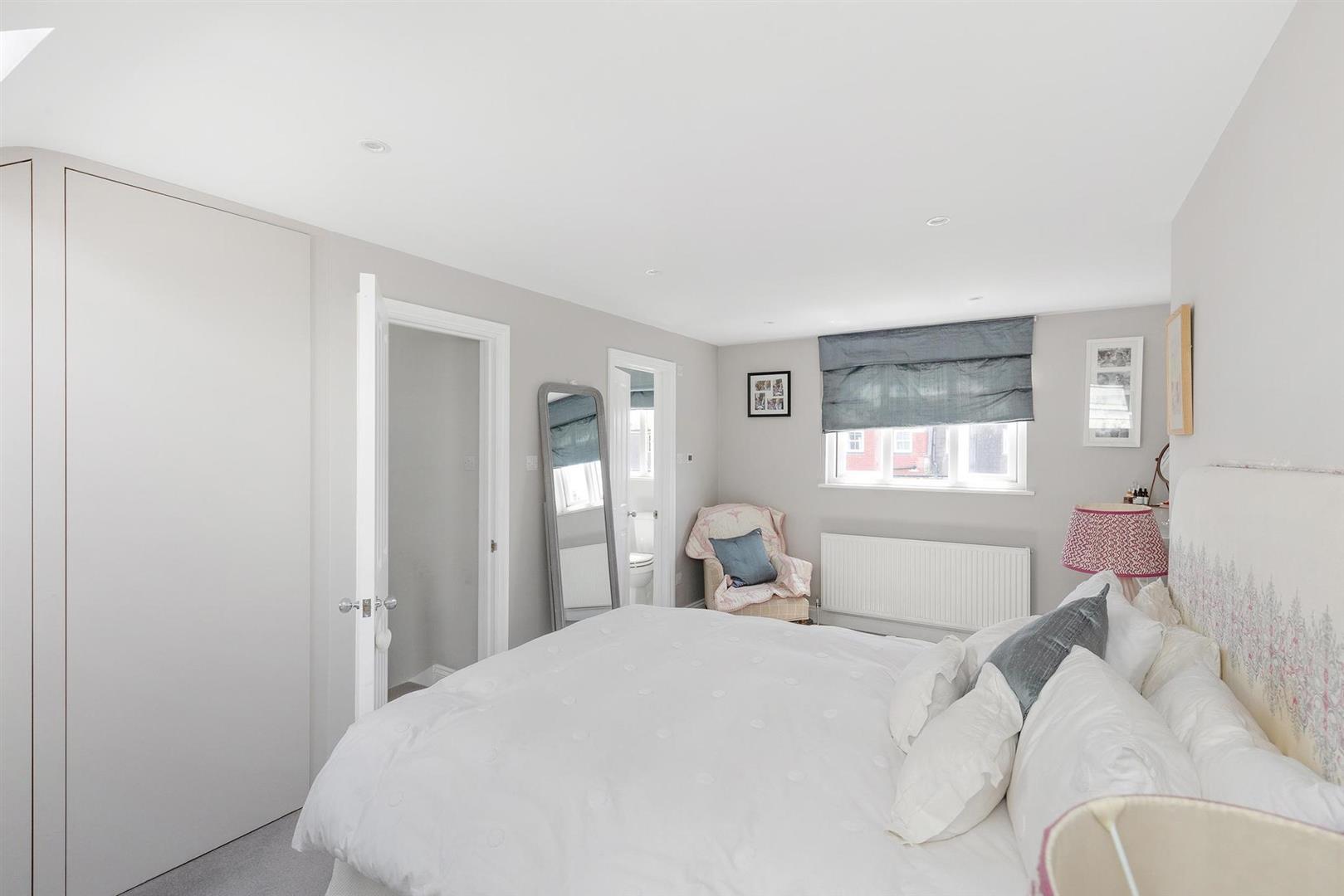 Property Image 7dc0b8f3-e26e-42bc-98ec-e5a73c7c89a7
