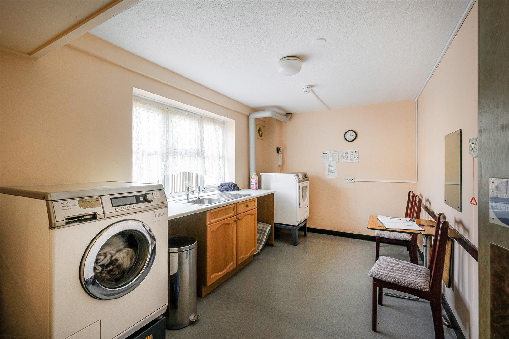 Property Image 7dc82615-d446-4b05-b373-1f7d7b39bf69