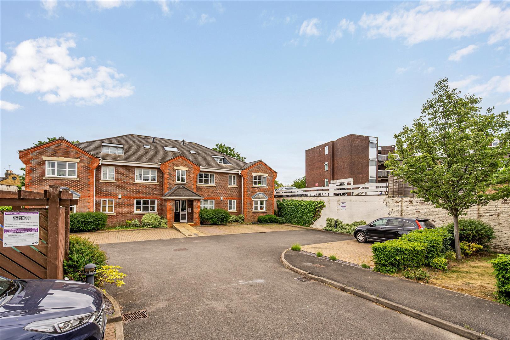Property Image 7de6b40f-2aea-4512-8619-fc3d28c8dc55