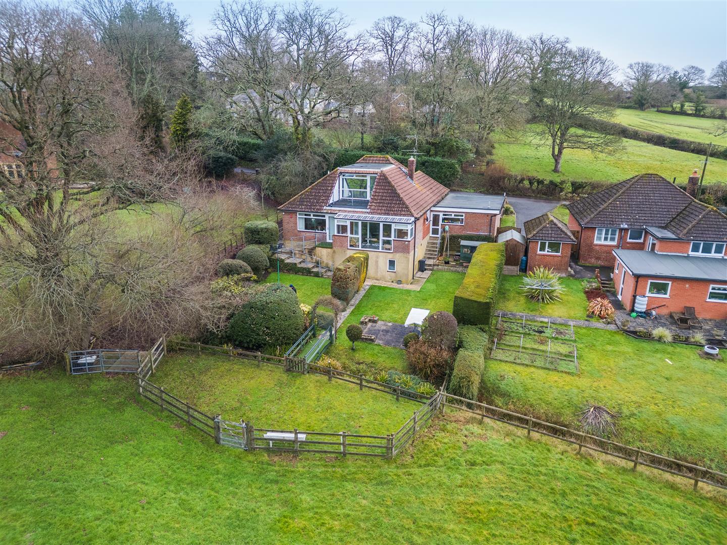 Property Image 7e0271b6-98d5-4e58-8b41-de2626ffe8bd
