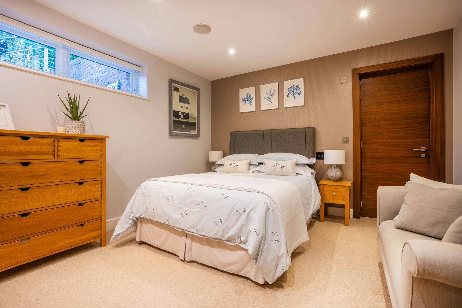 Property Image 7e0415b0-6204-4898-b54b-e0965814a8fd