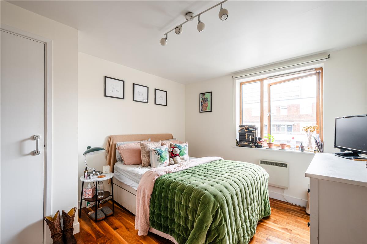 Property Image 7e107782-ceda-4d3b-a80d-97ce6a242d48