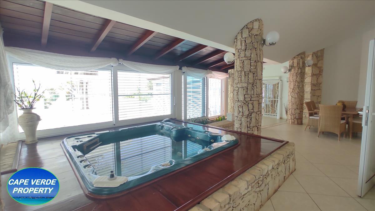 Property Image 7e1bf4ec-c5e5-454a-85f3-9f0359e6b635