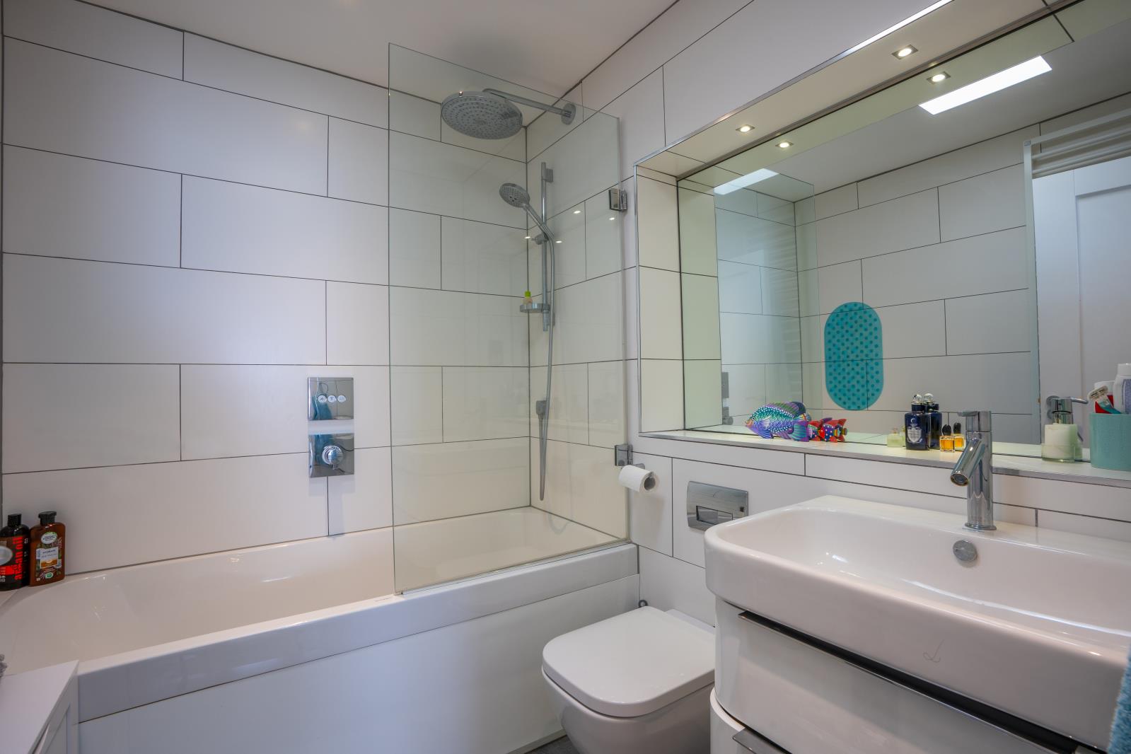 Property Image 7e28cc70-7613-40bc-baf6-cf94408dbc43