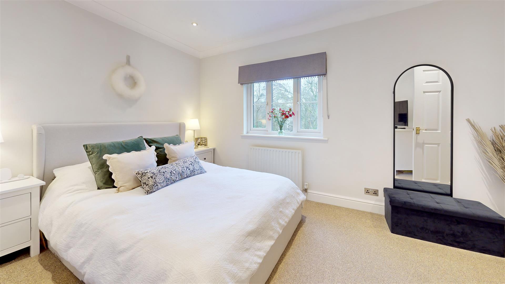 Property Image 7e340c62-23b0-47f6-8330-bbf0b83bf45a