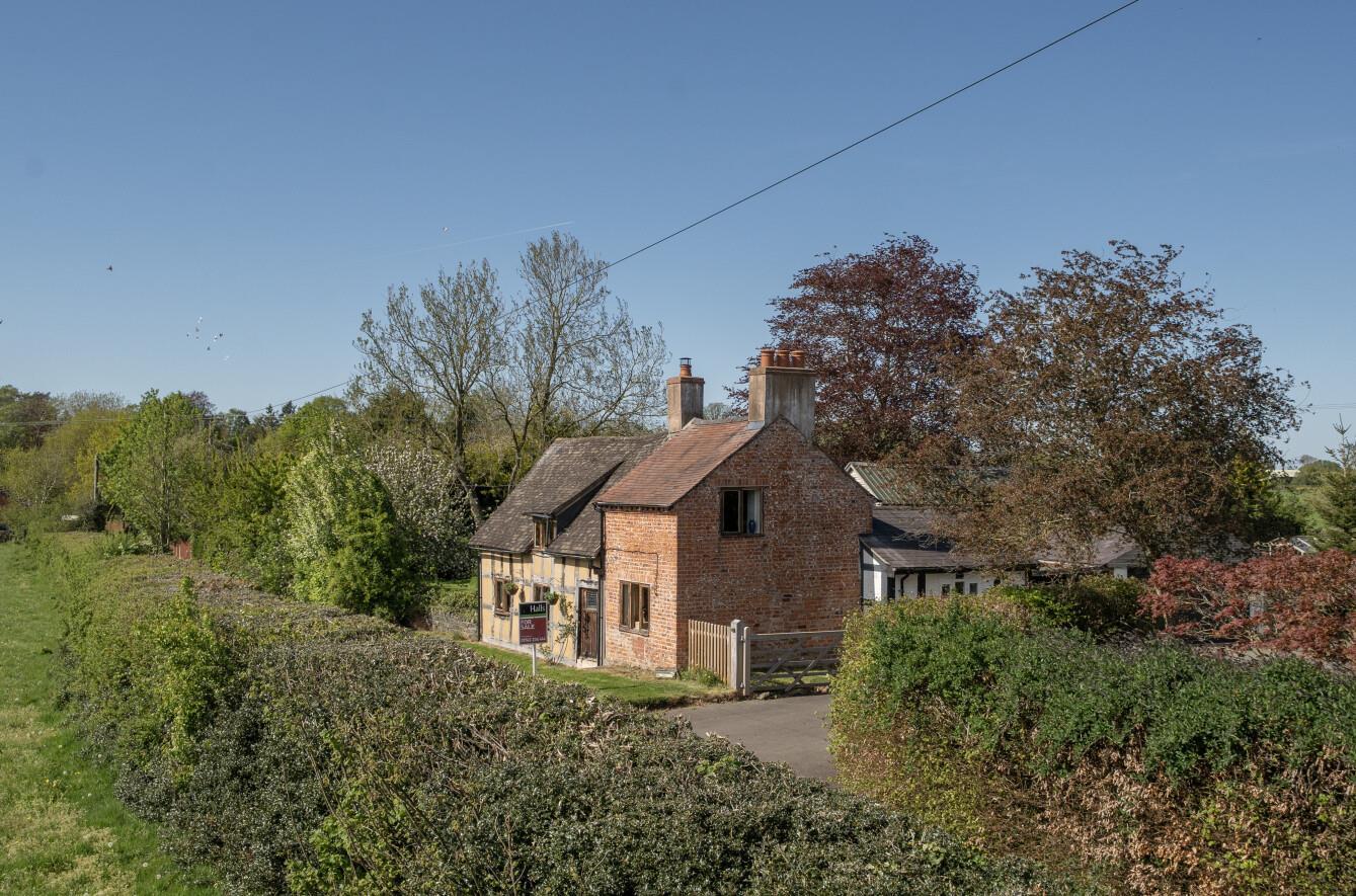 Property Image 7e442029-d537-460b-8e7e-38b0c94b96b9