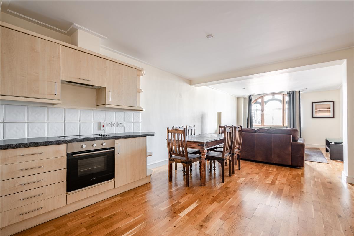 Property Image 7e575404-71e6-4f8f-99c3-43f8d18c23af