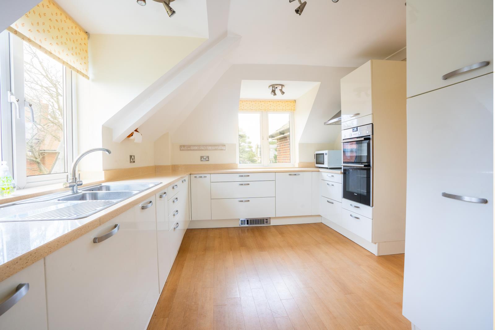 Property Image 7e5f84f5-ba61-4b57-9bac-62fec3a79712