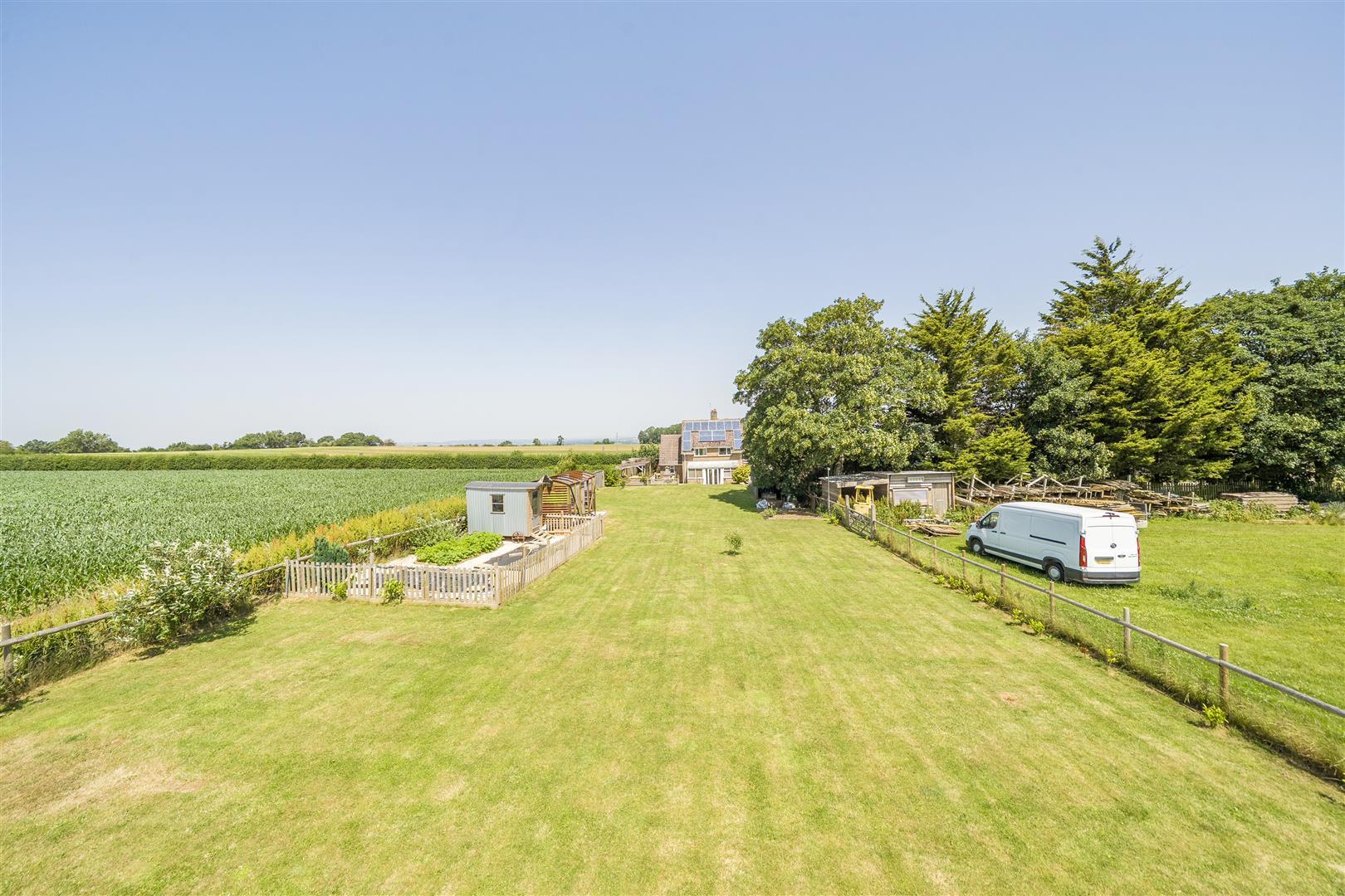 Property Image 7e769593-ec20-40e0-a320-7af8217acf2a