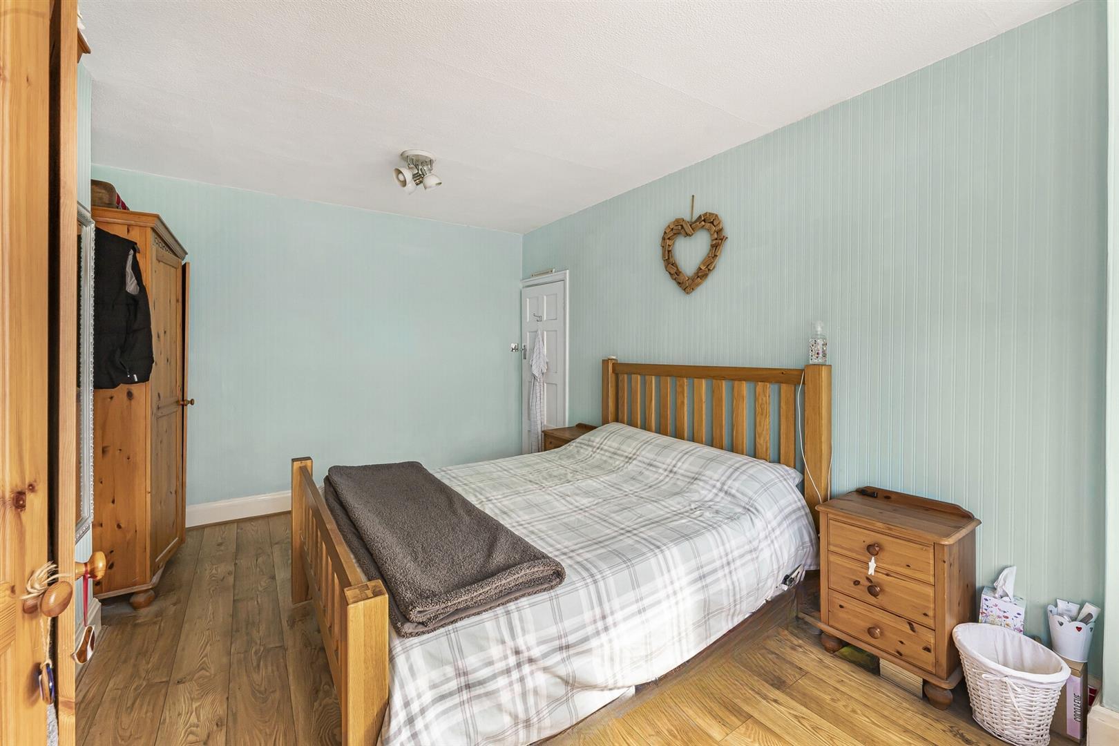 Property Image 7e8d0042-04ee-4df7-b3a3-b489790a9a19