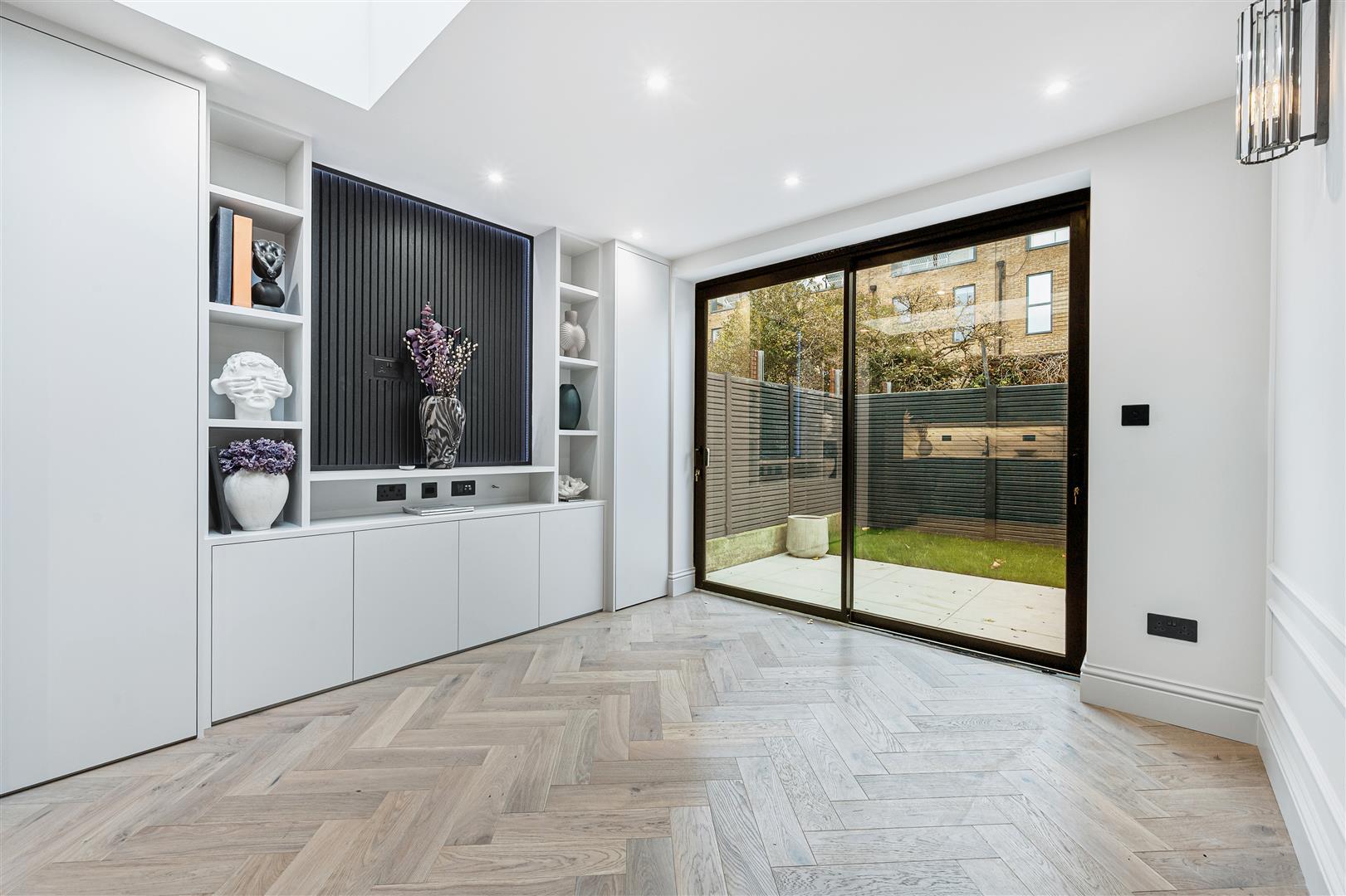 Property Image 7eabfe40-8637-4e47-a925-d6577969ff32
