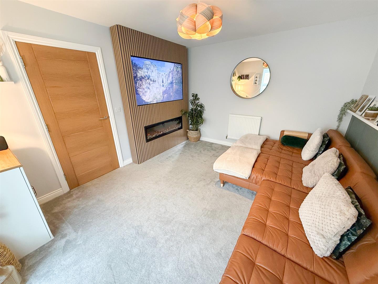 Property Image 7eb904d6-c14f-423b-8c3f-8ddcbe2f2819