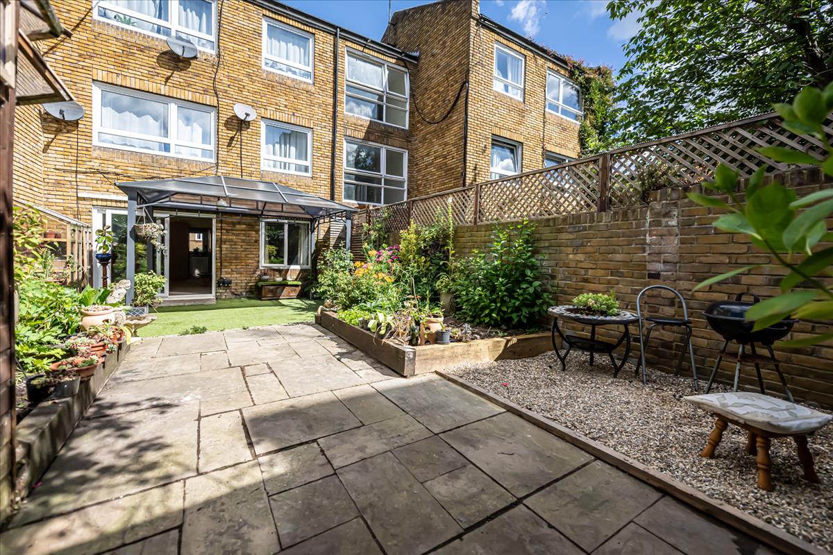 Property Image 7ebfd7e8-f7da-4a50-8d17-8bec37f8567c
