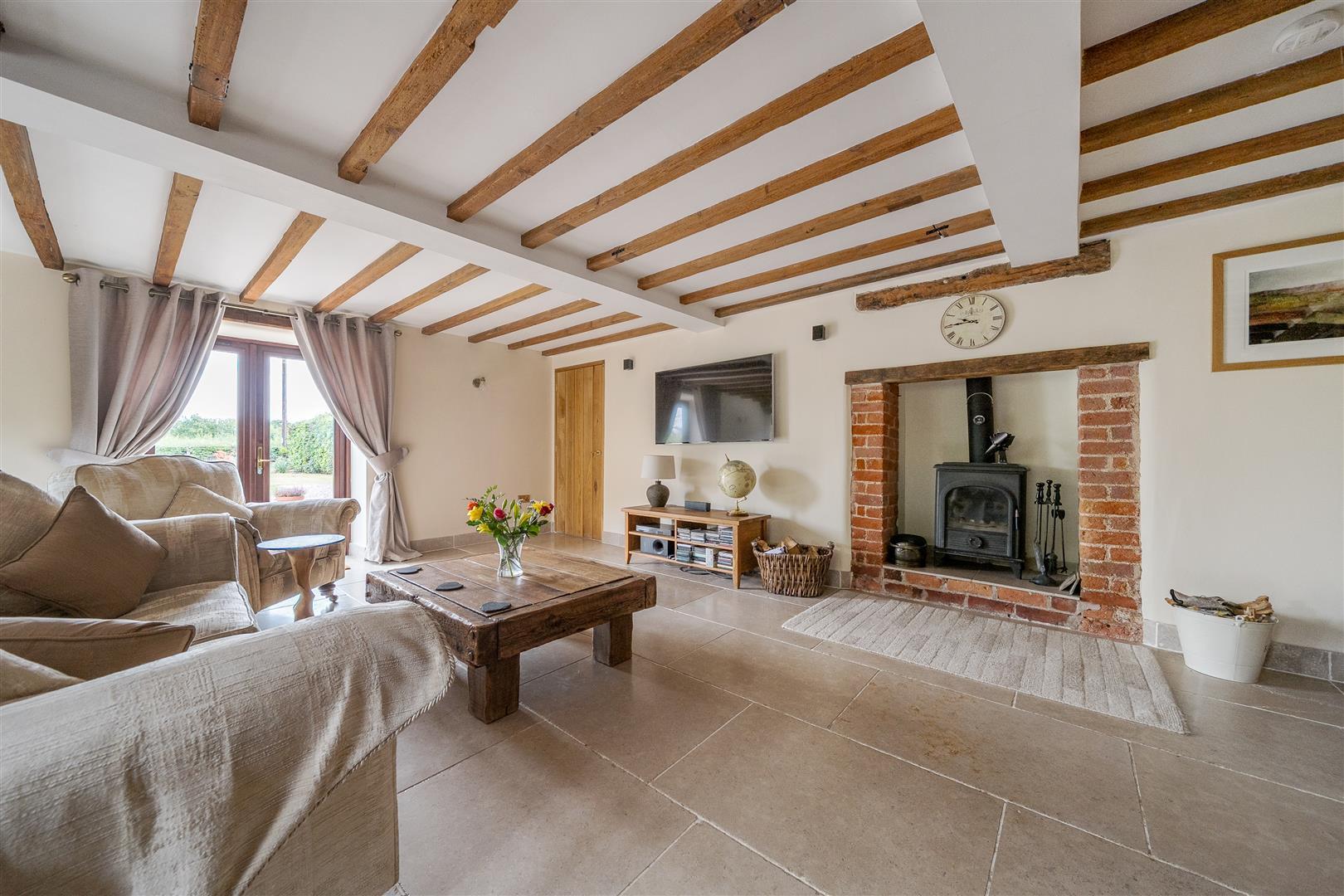 Property Image 7ec1ce95-63cc-4256-b7b3-921d99040fe2
