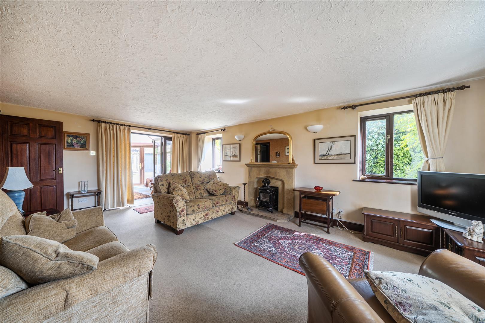 Property Image 7eca8fb6-1e43-4d34-9b70-bbf5b9d9443d