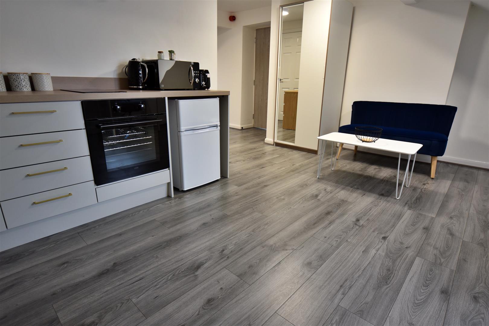 Property Image 7ee61cd1-3ef2-4280-9cf5-73f48e994355