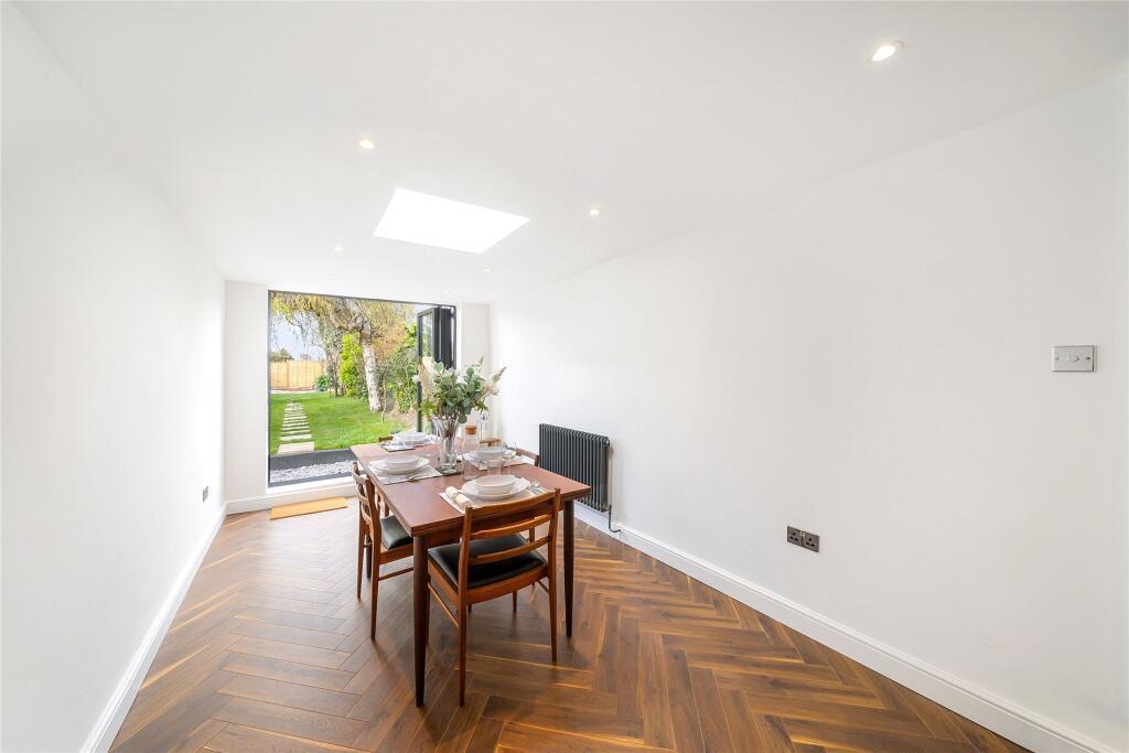 Property Image 7eef8fd3-d39a-44f3-9345-80fcd80c257d