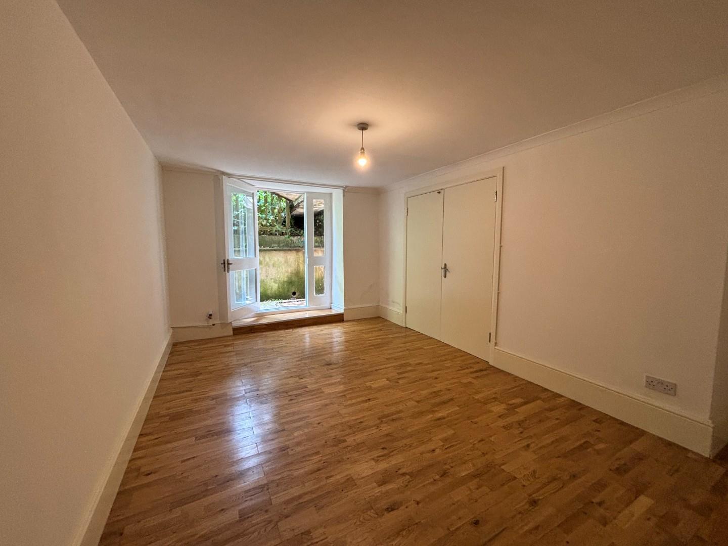 Property Image 7ef5ed35-8666-41d6-b5f6-11041ccb9493