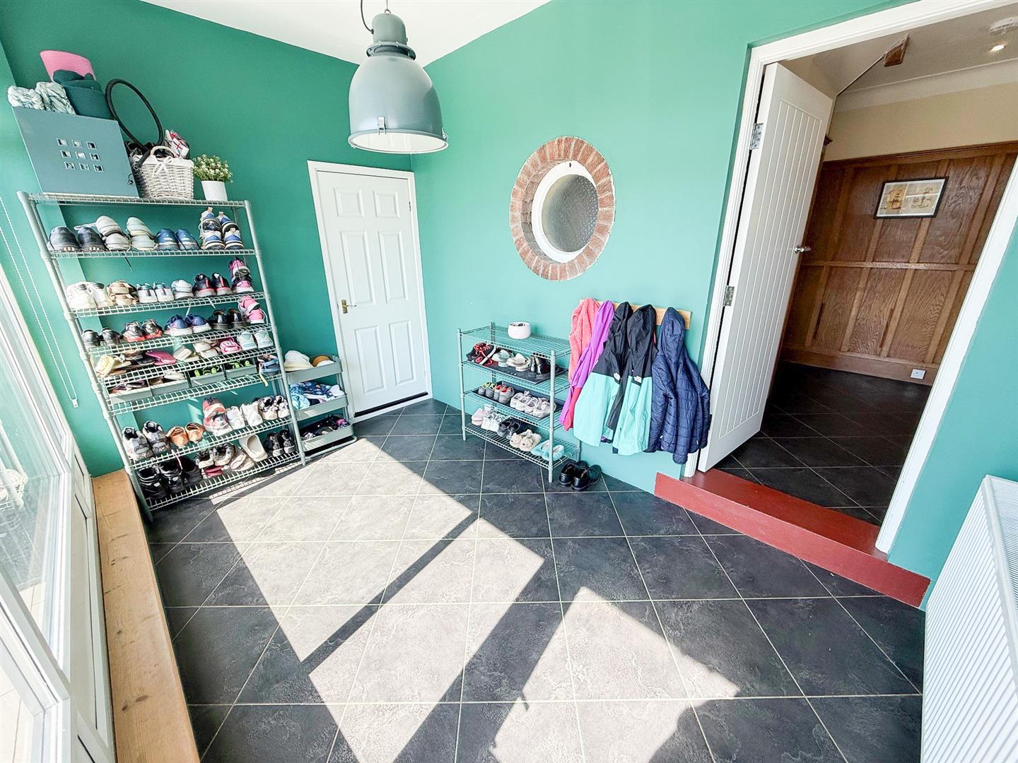 Property Image 7f012568-7fdf-4899-a73a-c42f75dc79d2