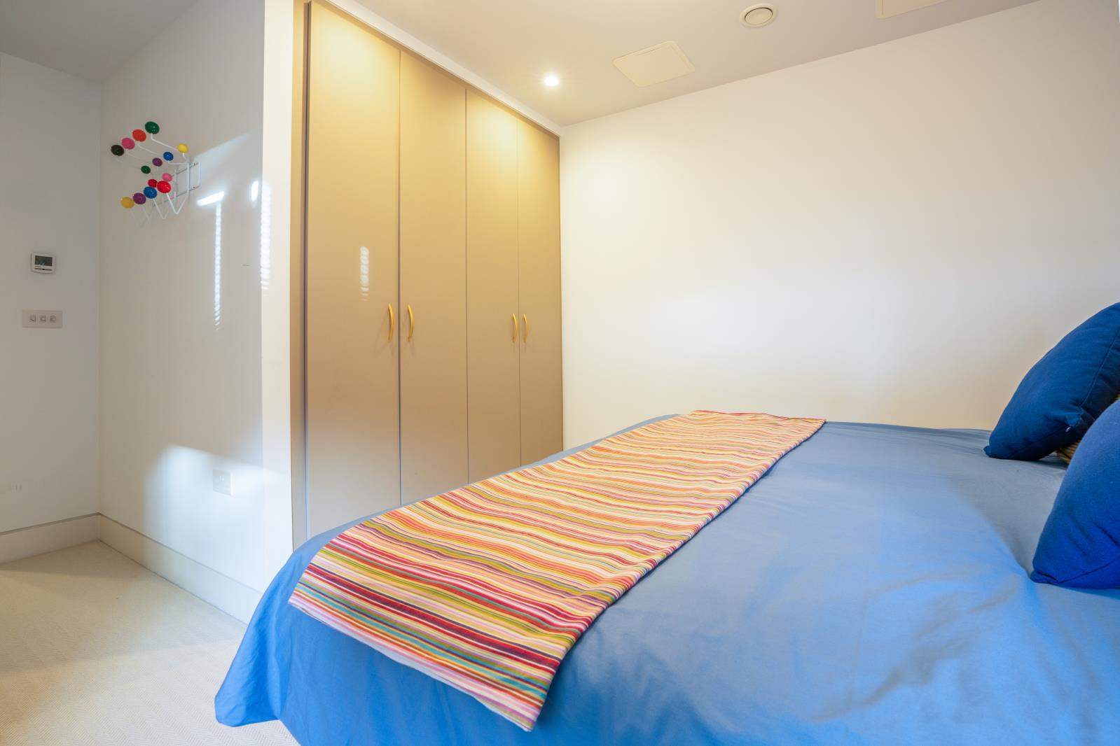 Property Image 7f078bad-8938-4098-a622-1027365c30a1