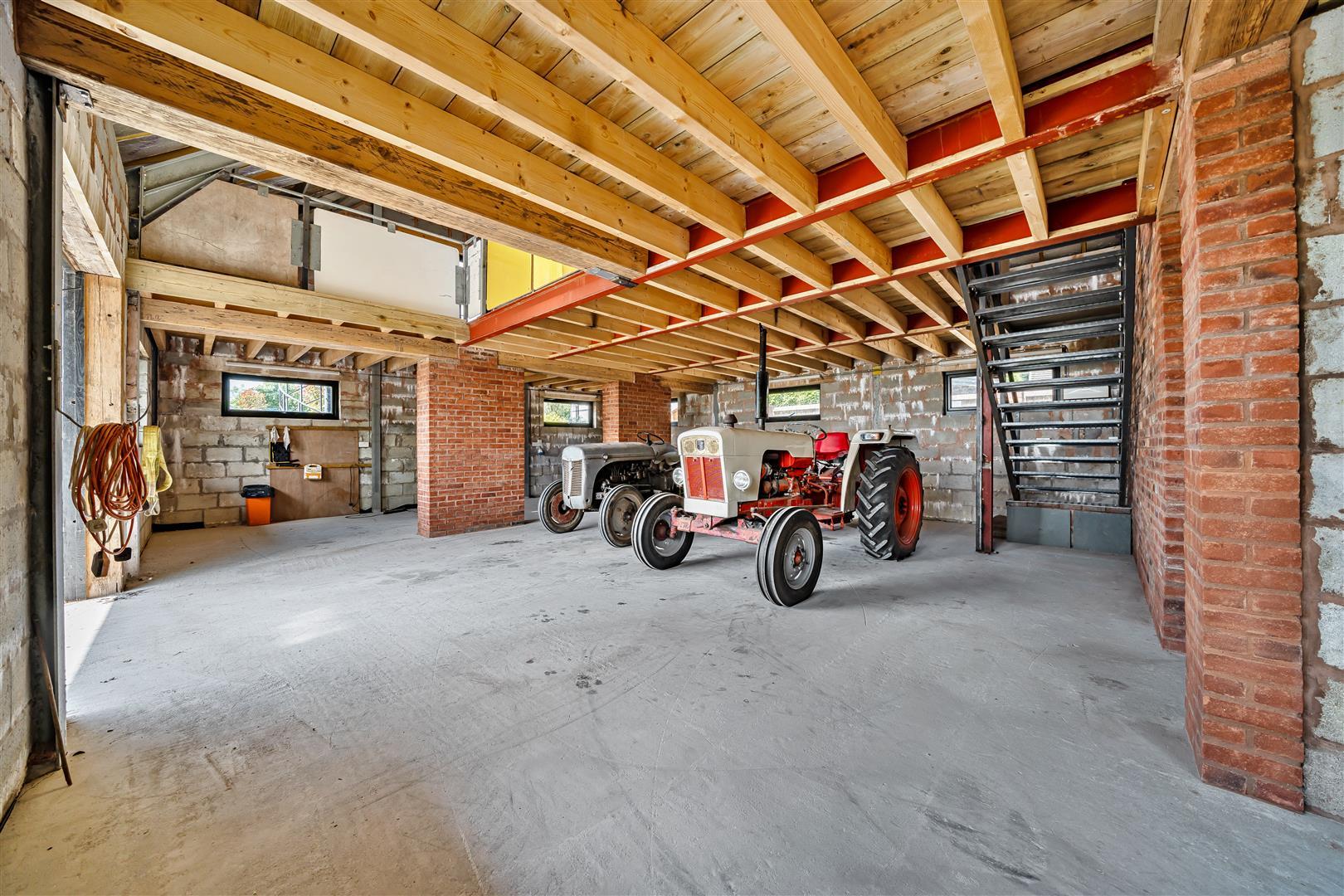 Property Image 7f1051c3-a0f5-4015-8dd3-ffffe4df325d