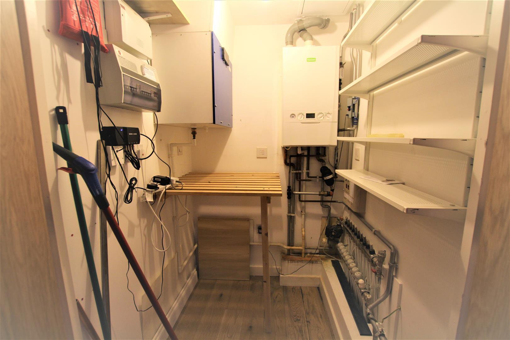Property Image 7f47171d-82df-45fe-8054-f0a6414e56f3