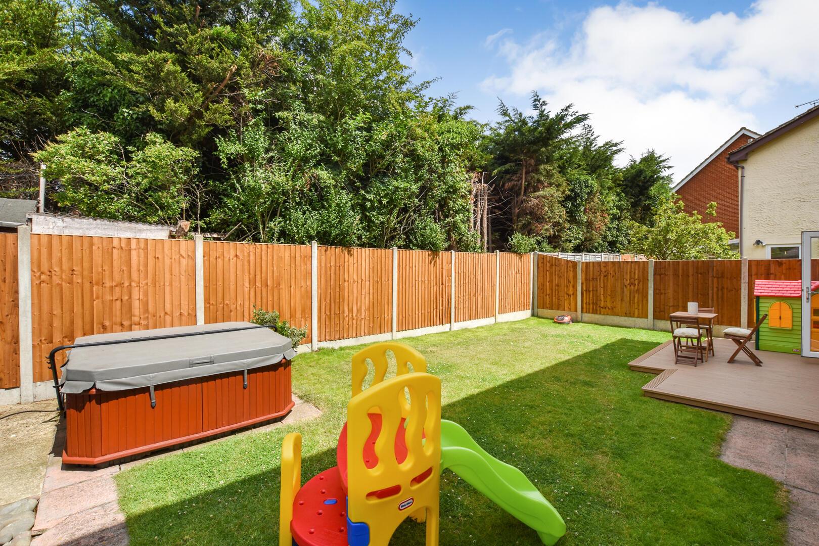 Property Image 7f59e482-42c8-4f28-8385-041415f062be