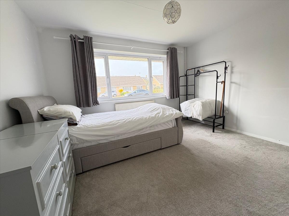 Property Image 7f68c481-a4b3-4bc0-8f37-5977ef302d70