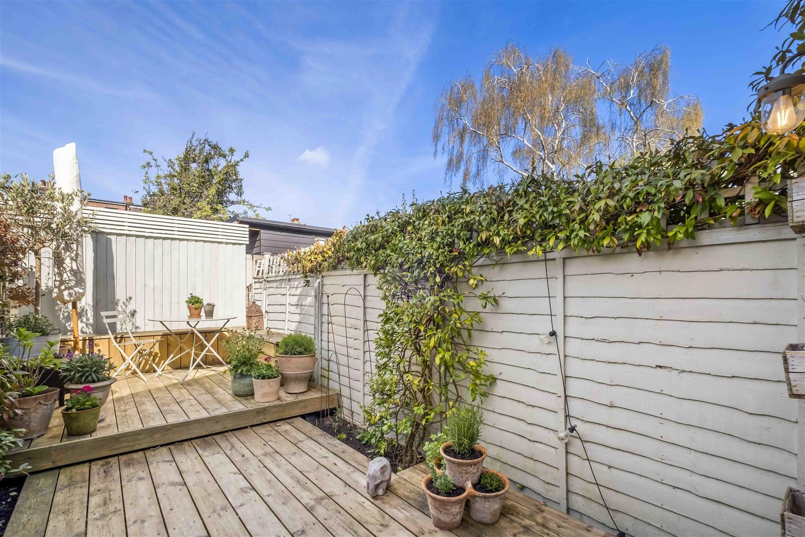 Property Image 7f705af6-5a17-4fa2-bcb3-8bab1301a80b